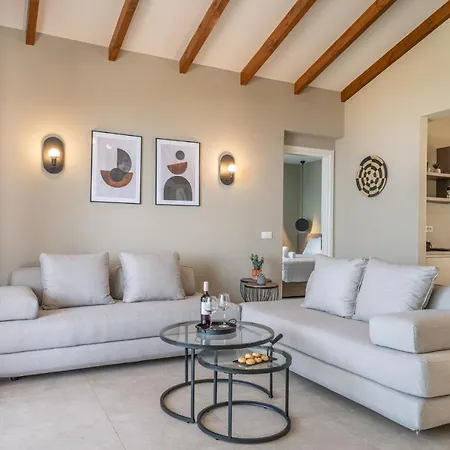 Katoikia Dio By Villa *